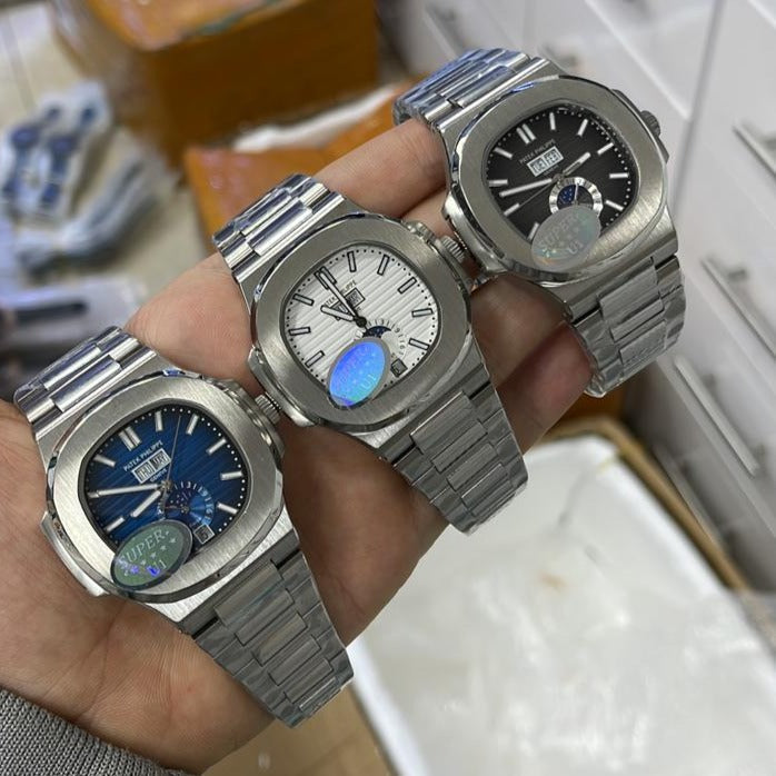 MONTRE HOMME PATEK NAUTILUS AUTOMATIQUE 5726/3A