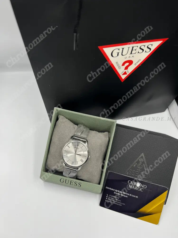 Guess Femme. B W1143L1