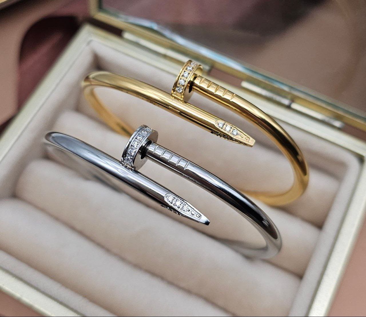 Bracelet de Luxe Pour Femme / F300355