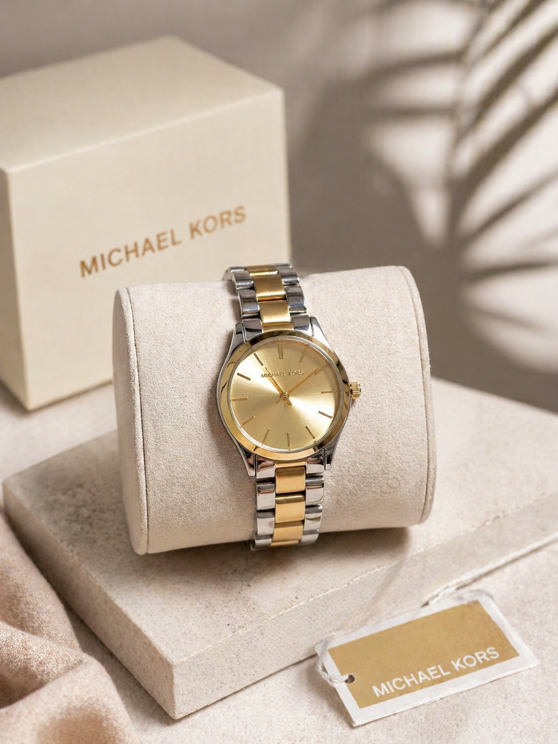 montre michael kors Runway slim two tone gold dial