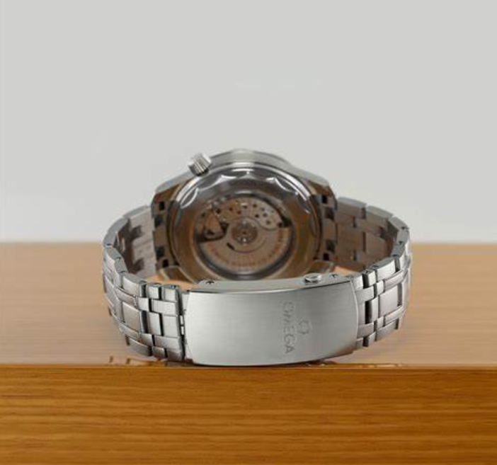 DIVER CO‑AXIAL MASTER CHRONOMÈTRE 42 MM
