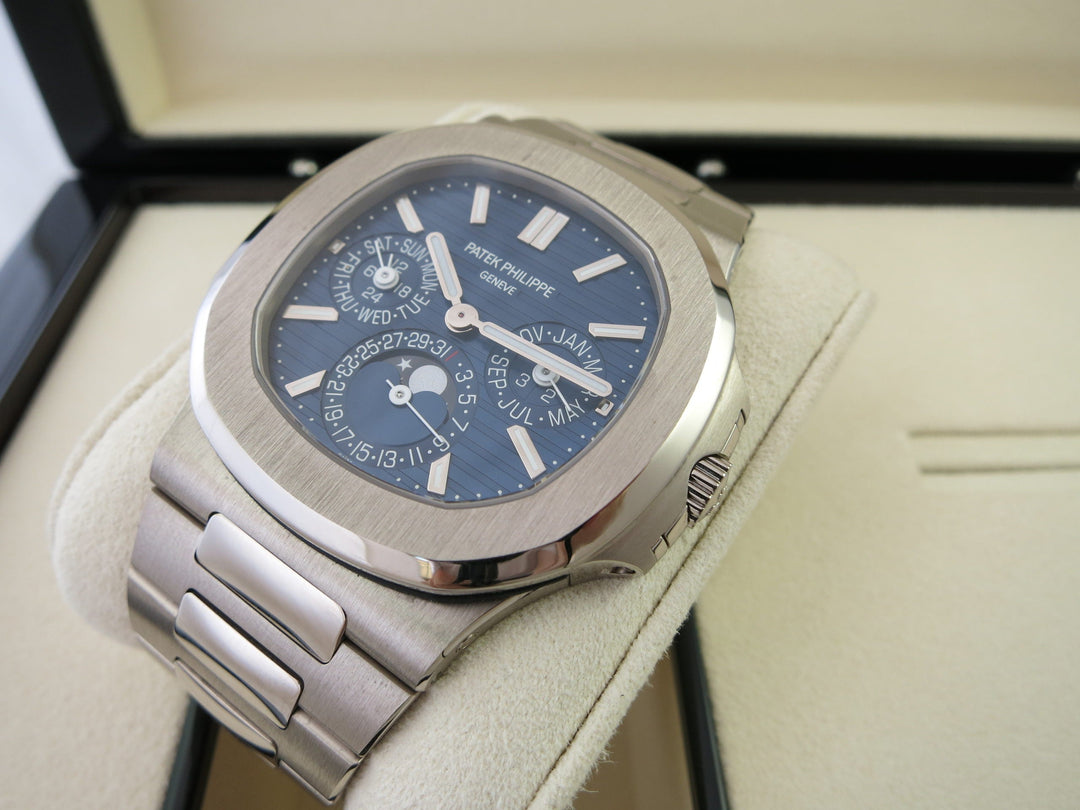 PATEK 5740G NAUTILUS QUANTIÈME PERPÉTUEL COMPLET