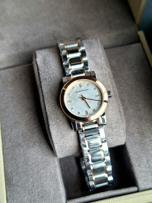 BURBERRY Heritage Grey Dial Two-tone Stainless Steel Ladies Watch BU9214