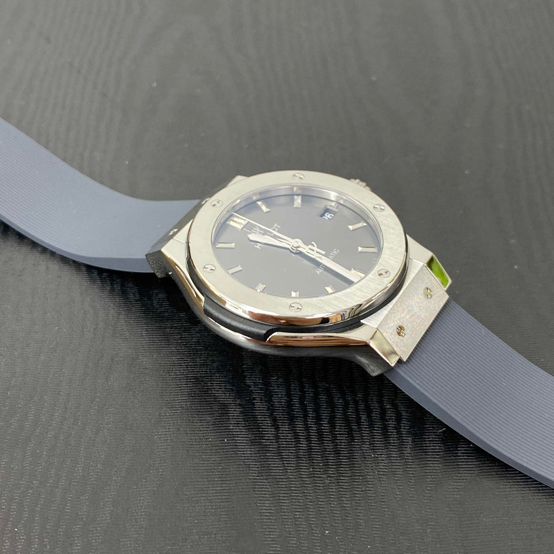 HB CLASSIC FUSION GRISE 42 MM