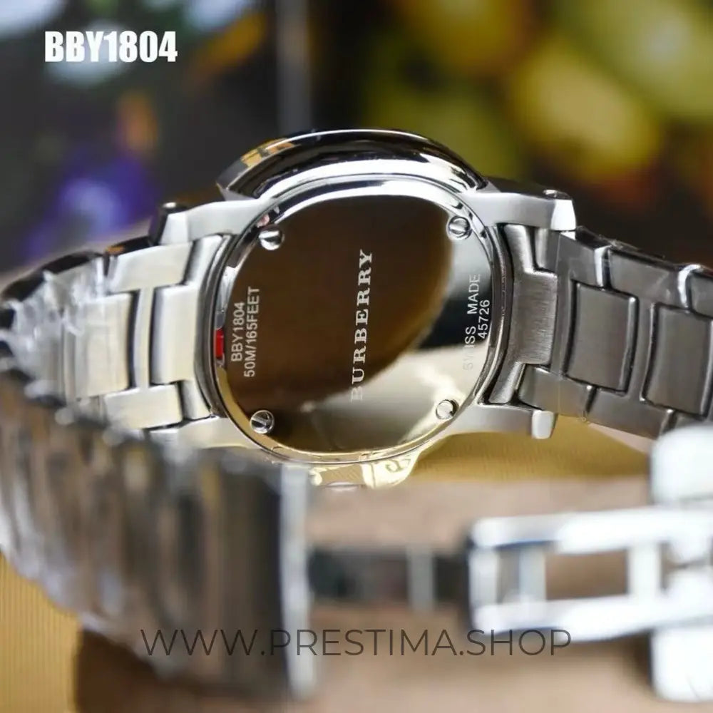 Montre Burberry Swiss Classic
Pour Femme, BBY1804