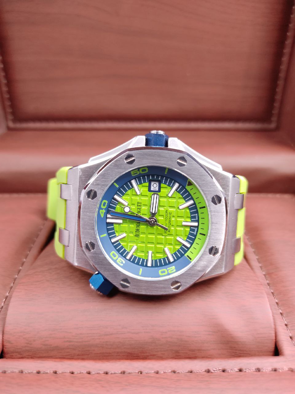 AUDEMARS OFFSHORE DIVER 44 MM VERT