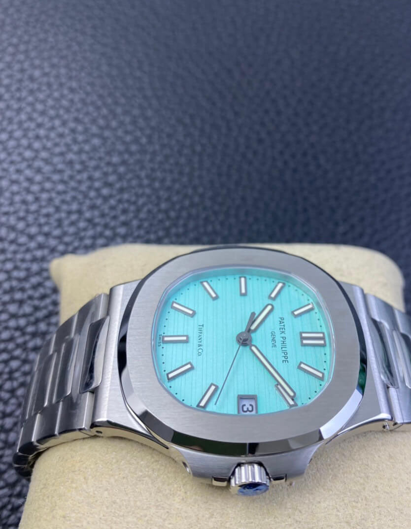 MONTRE HOMME PATEK NAUTILUS TIFFANY